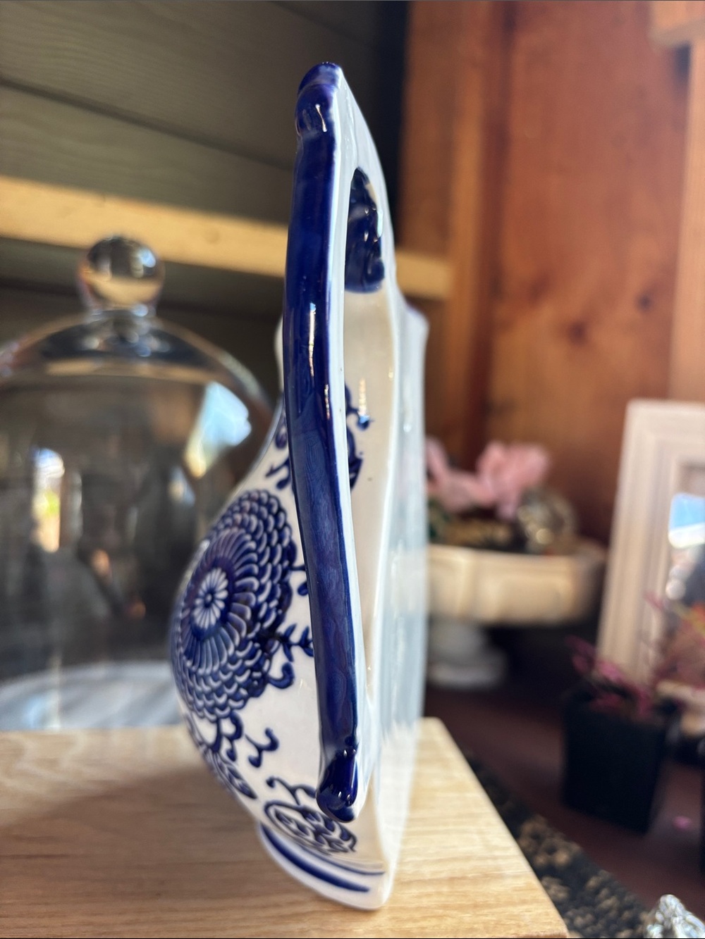 Blue and White Bombay Company  Ceramic Wall Pocket ✨ - Picture 5 of 6